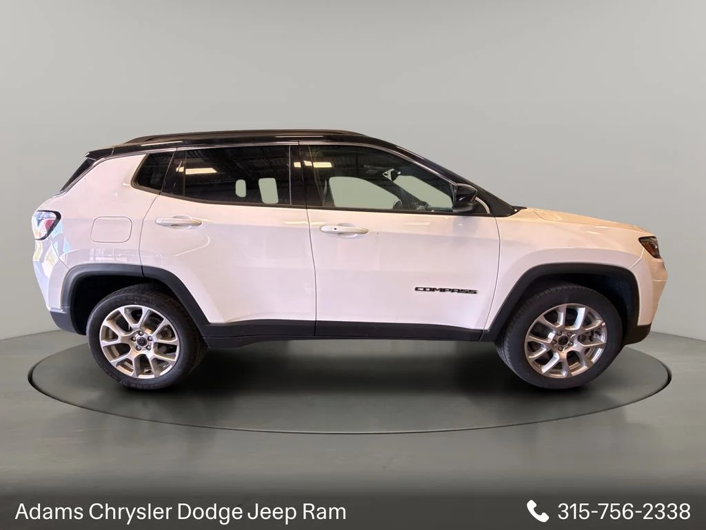 Used 2025 White Jeep Limited image 5