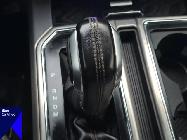 Used 2018  Ford Platinum image 26