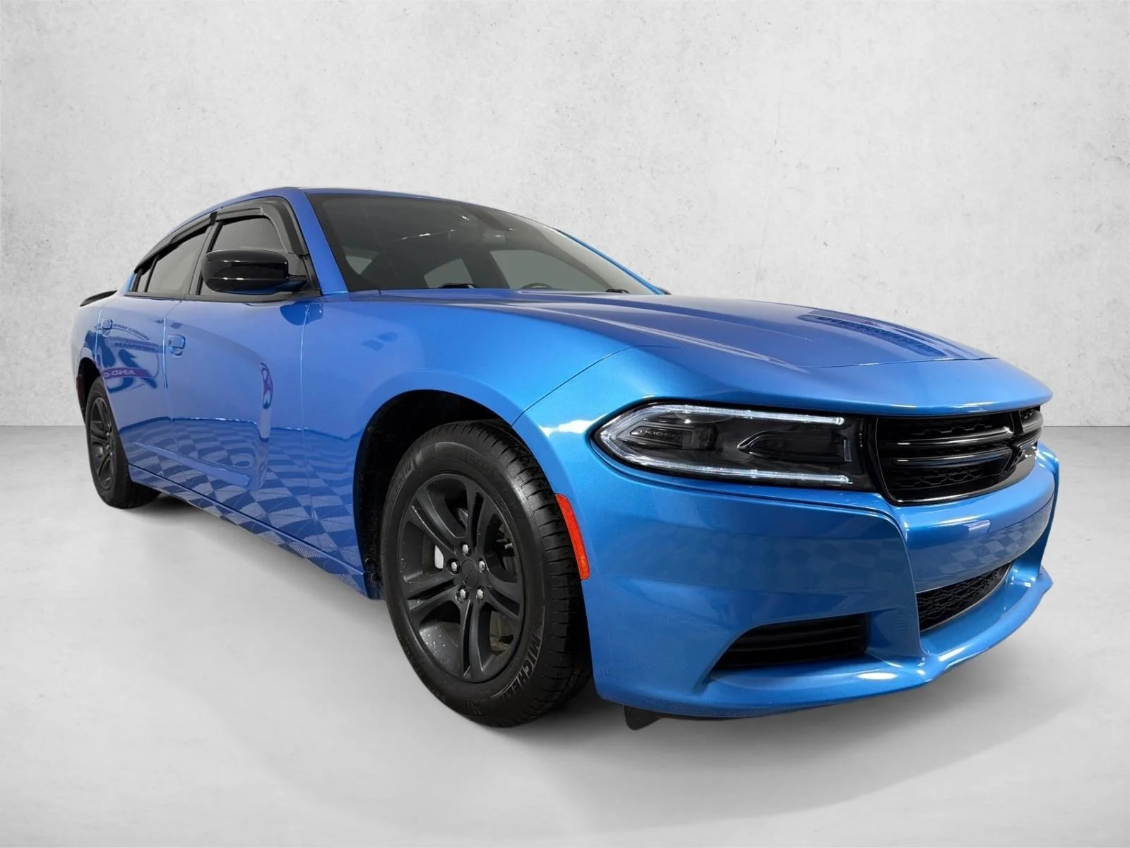 Used 2023 B5 Blue Pearlcoat Dodge SXT image 1