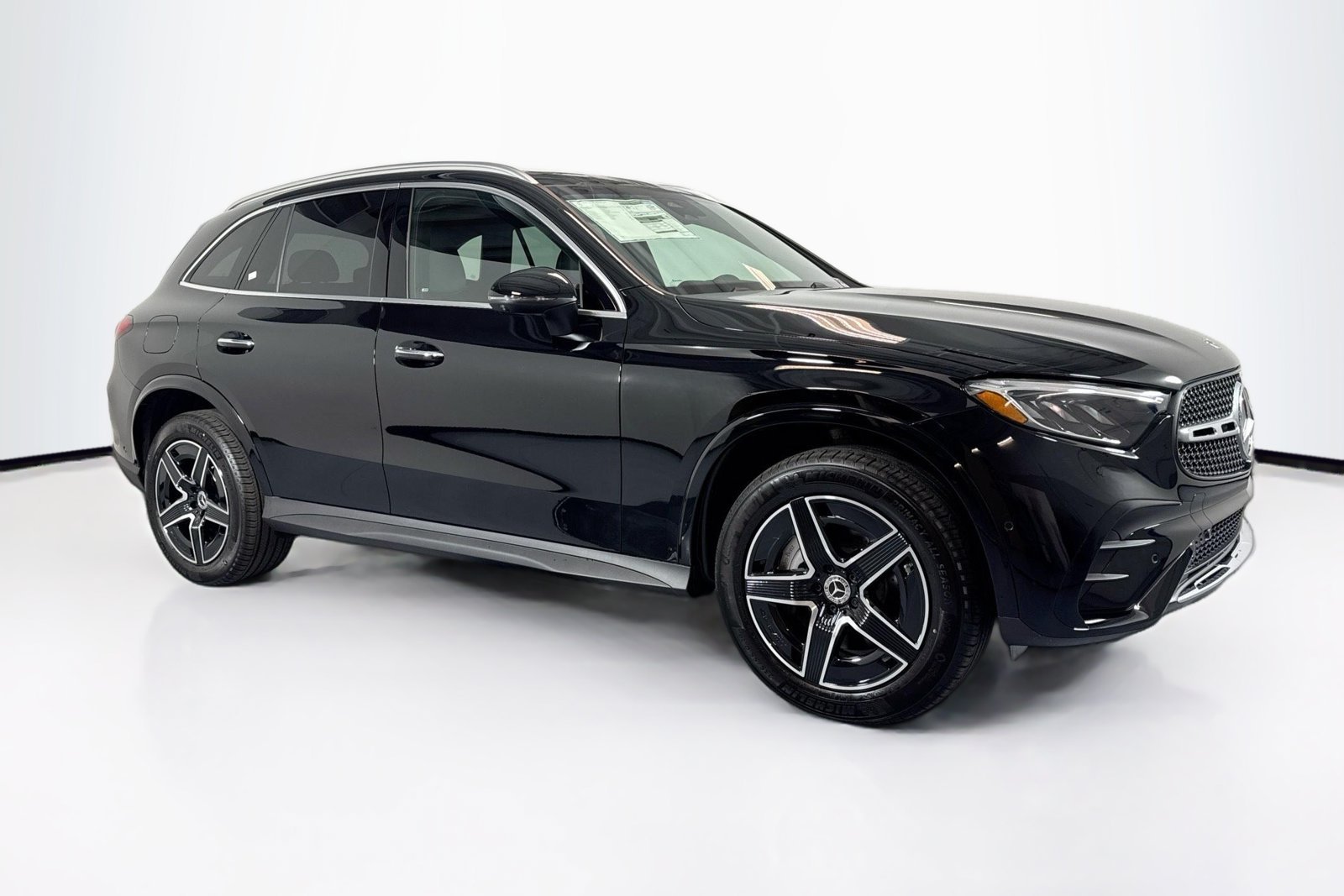 New 2026 Black Mercedes-Benz GLC 300 image 3