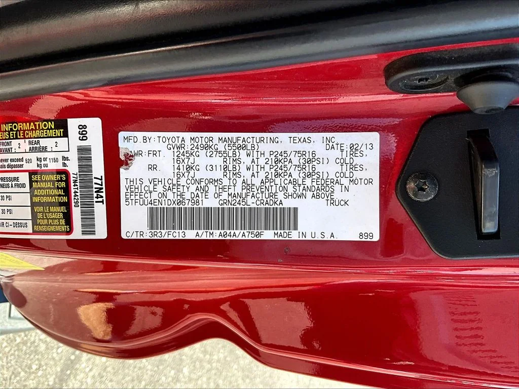 Used 2013 Red Toyota Base image 19