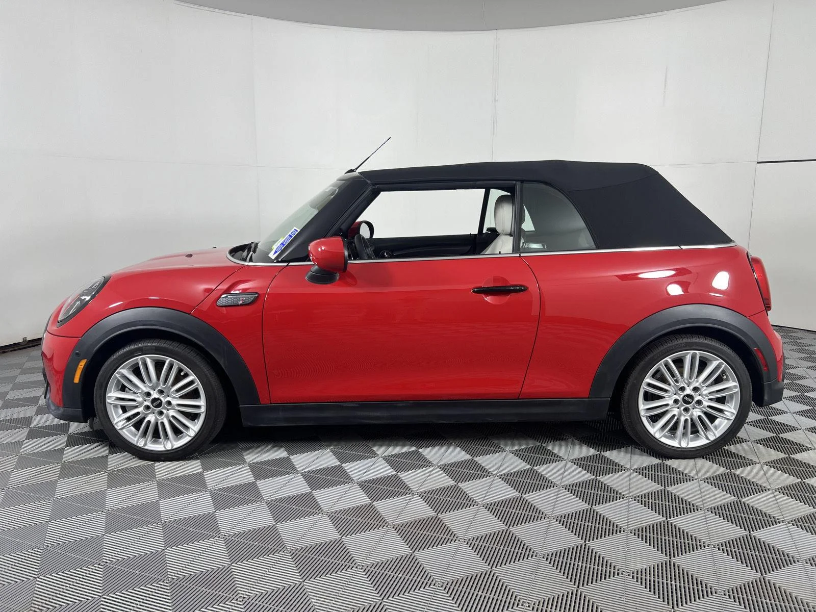 Used 2024 Chili Red MINI Cooper S image 7