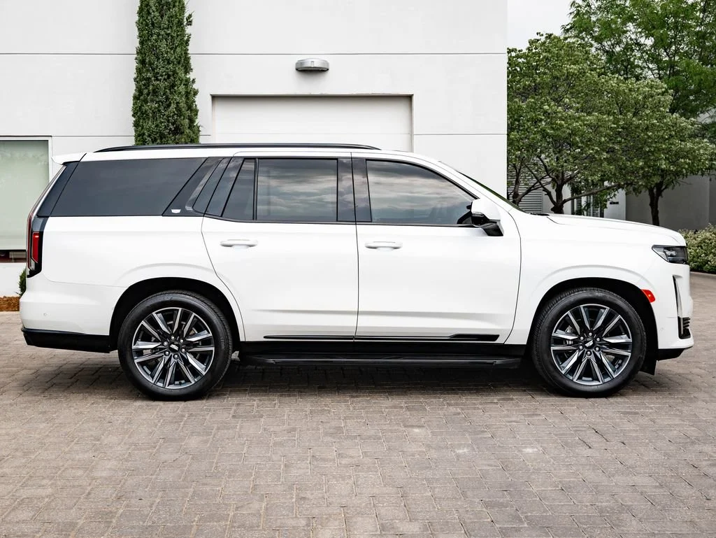 Used 2023 Crystal White Tricoat Cadillac Sport image 11