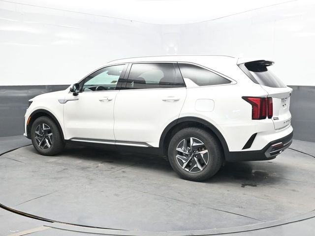 Used 2021 White Kia EX image 4