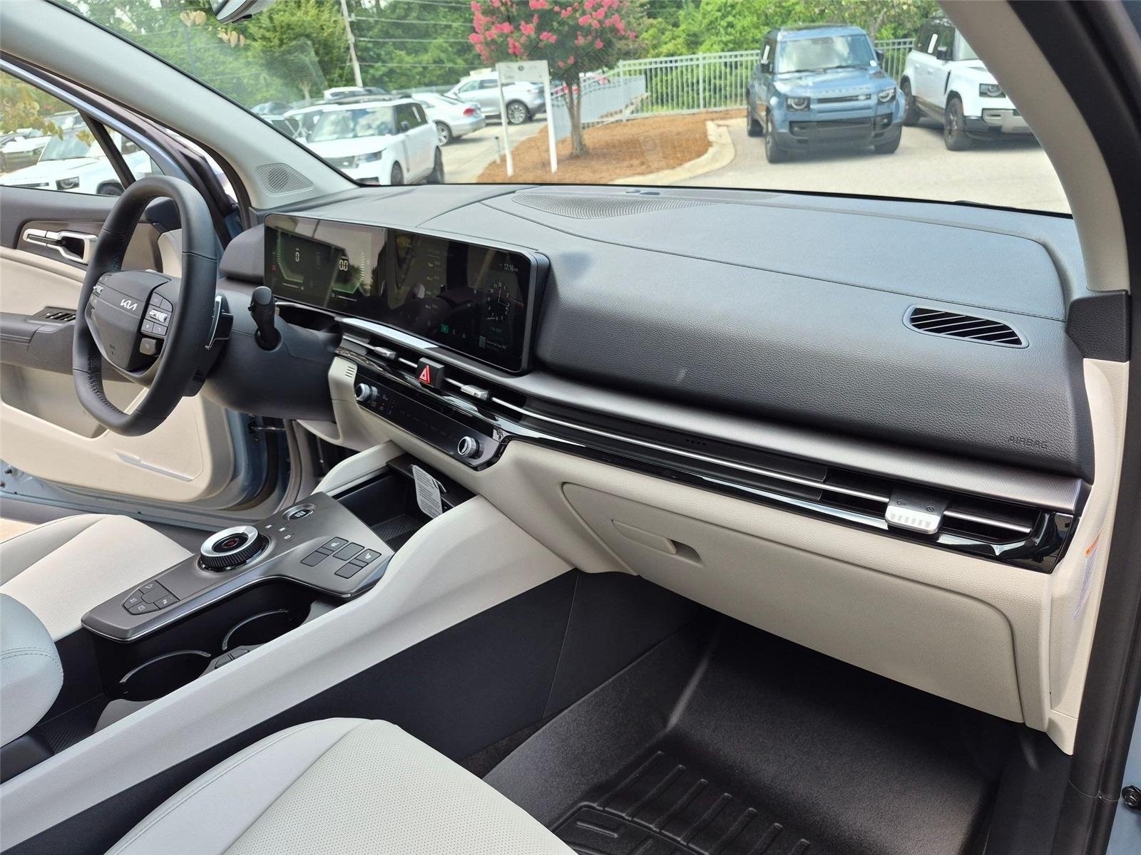 Used 2026 Heritage Blue Kia EX image 30
