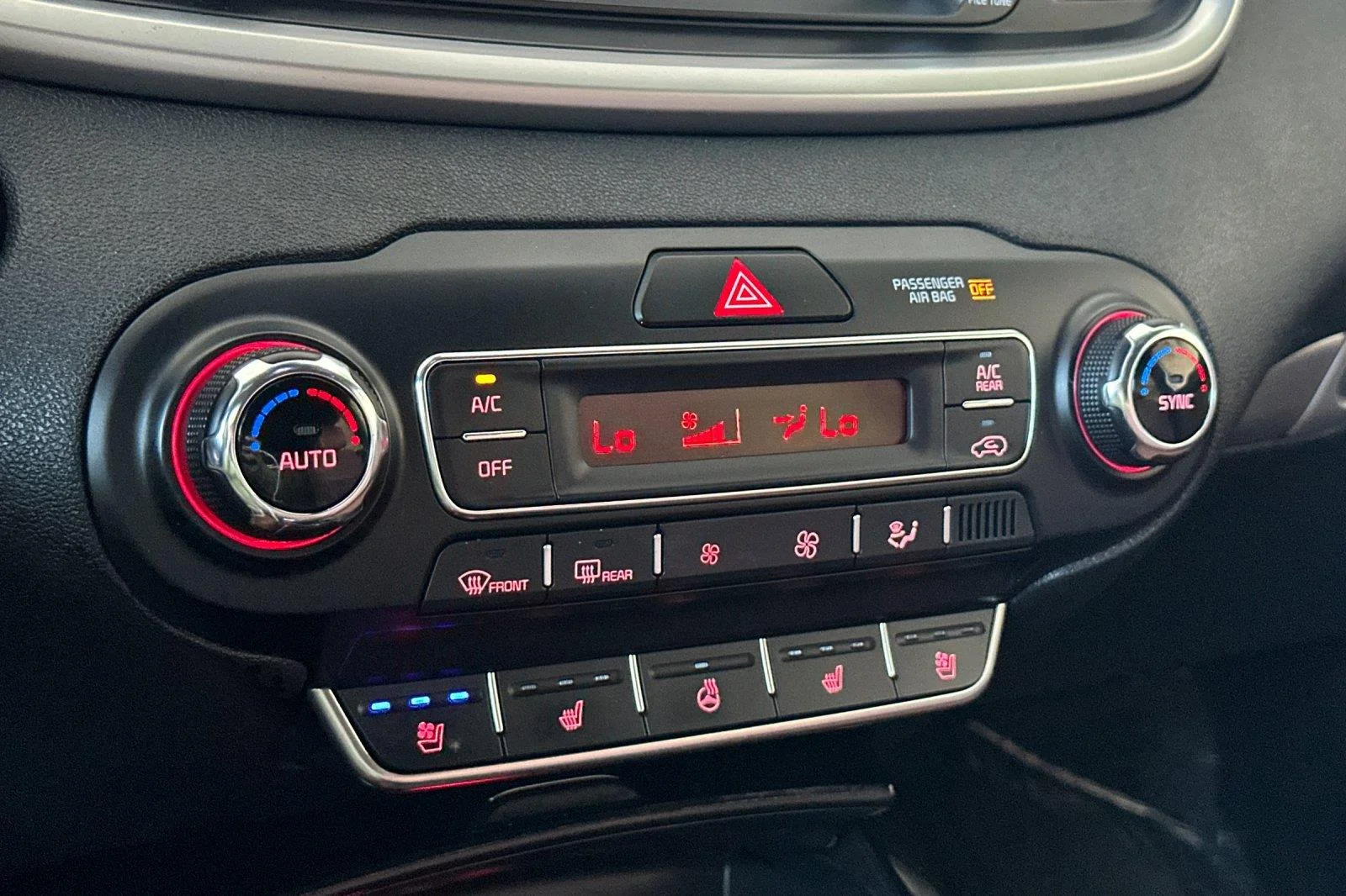 Used 2019 Snow White Pearl Kia SX Limited V6 image 22