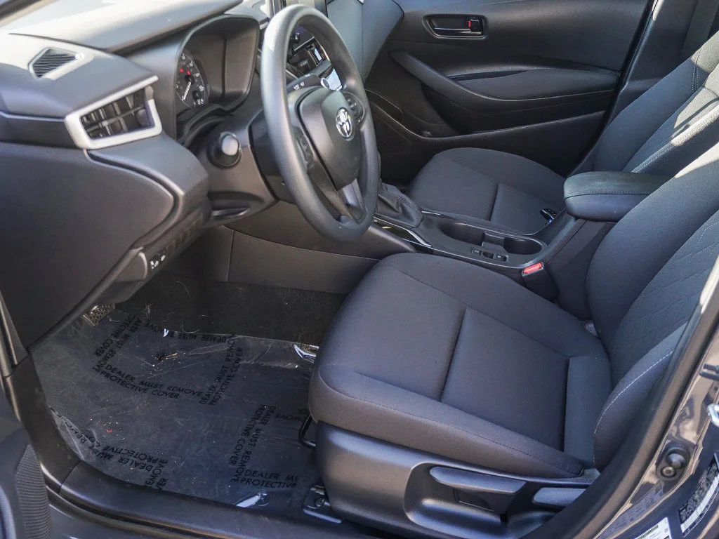Certified Used 2025  Toyota LE image 17