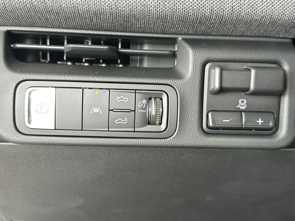 2026 GMC Sierra EV Elevation - Photo 18