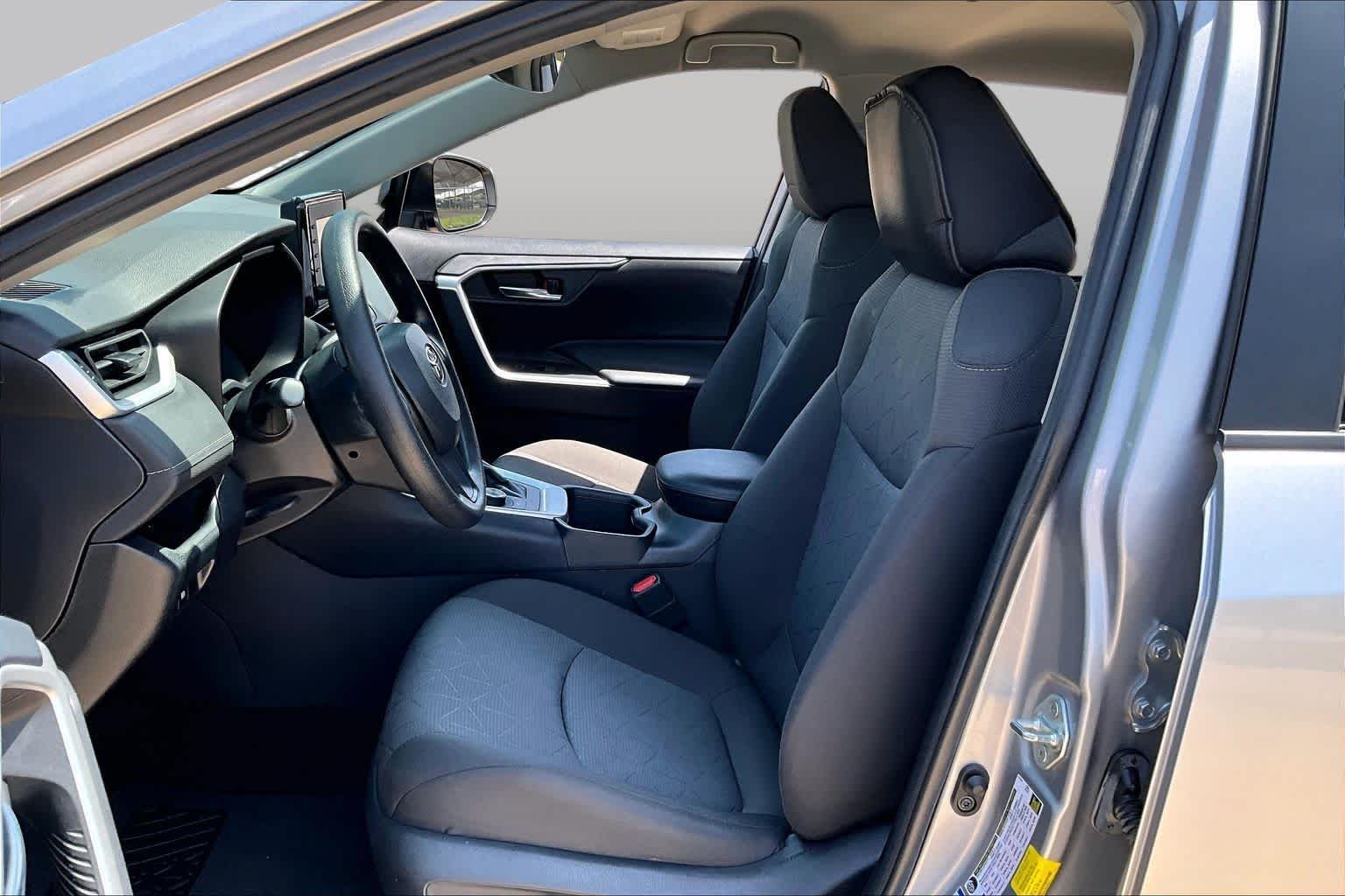 Used 2022 Silver Sky Metallic Toyota Hybrid XLE image 8