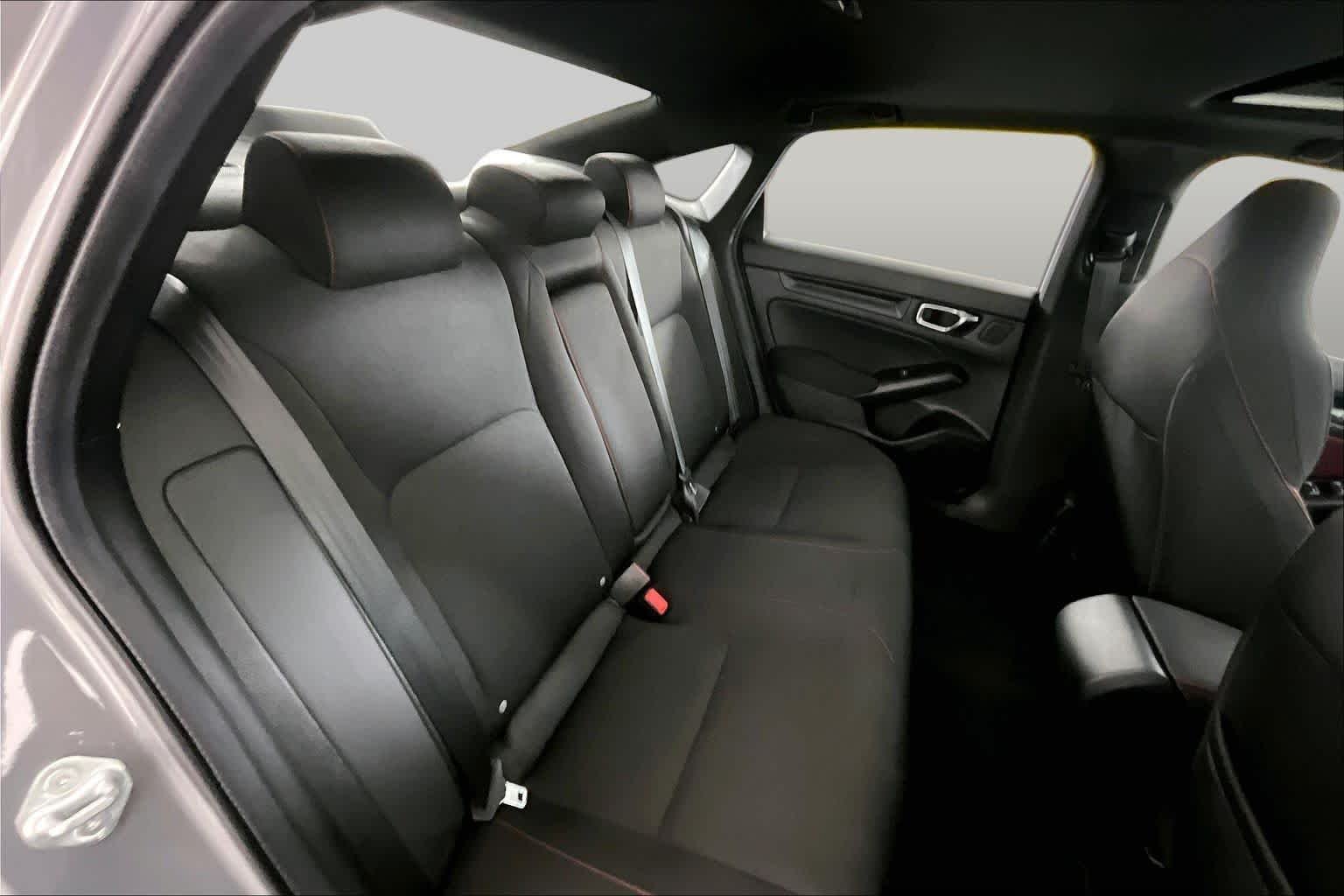 Used 2025 Urban Gray Pearl Honda  image 19