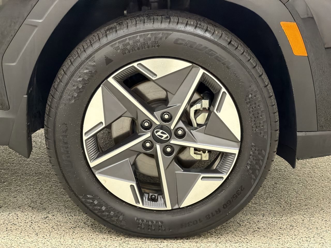 Certified Used 2025 Phantom Black Hyundai SEL image 10