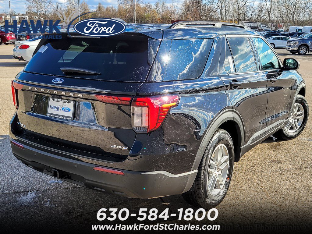 New 2026 Agate Black Metallic Ford Active image 7