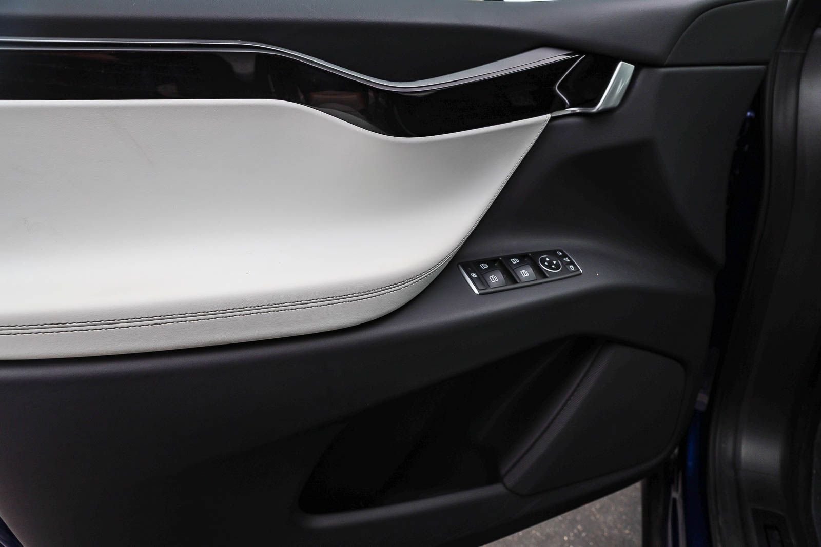 Used 2020 Deep Blue Metallic Tesla Performance image 20