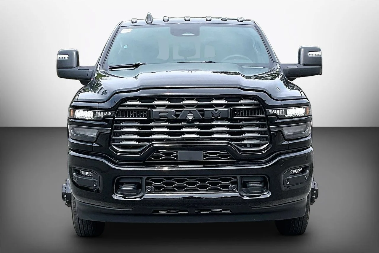 New 2026 Diamond Black Crystal Pearlcoat RAM Big Horn image 3