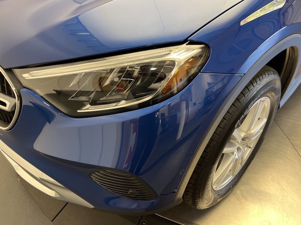 Used 2026 Starling Blue Metallic Mercedes-Benz GLC 300 image 9