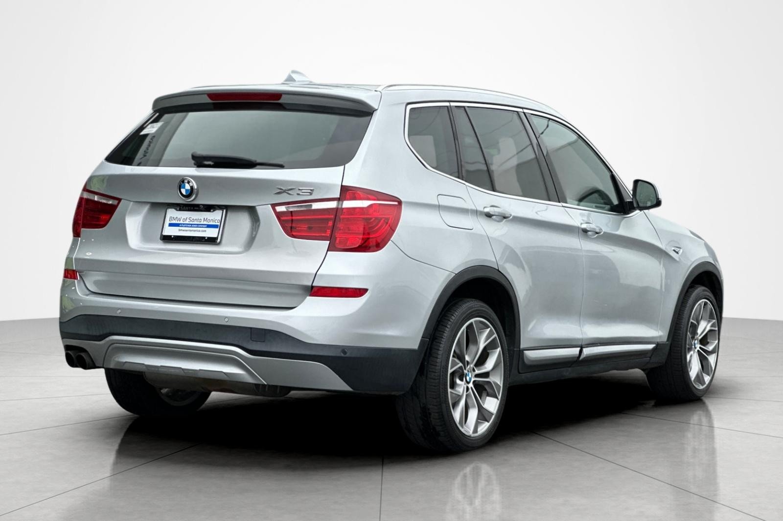 Used 2016 Glacier Silver Metallic BMW xDrive35i image 5