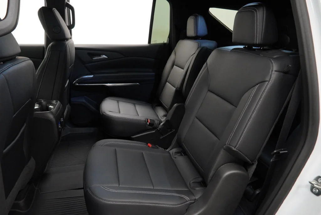 New 2027 Summit White Chevrolet LT image 11