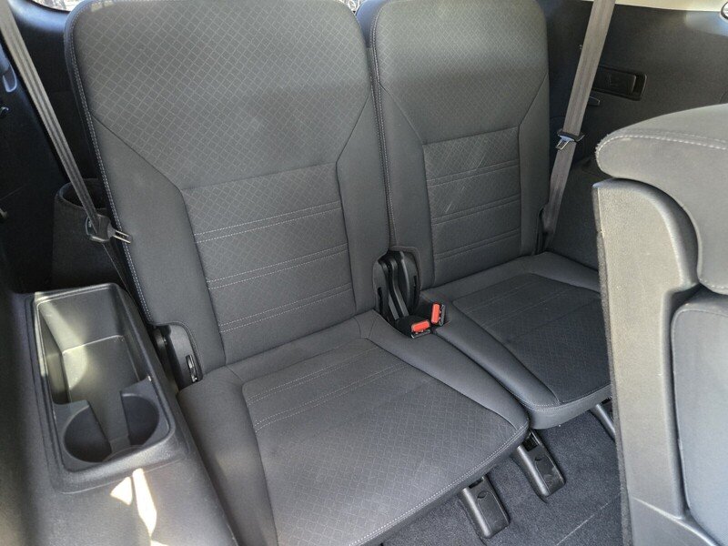 Used 2020 Ebony Black KIA L FWD image 14