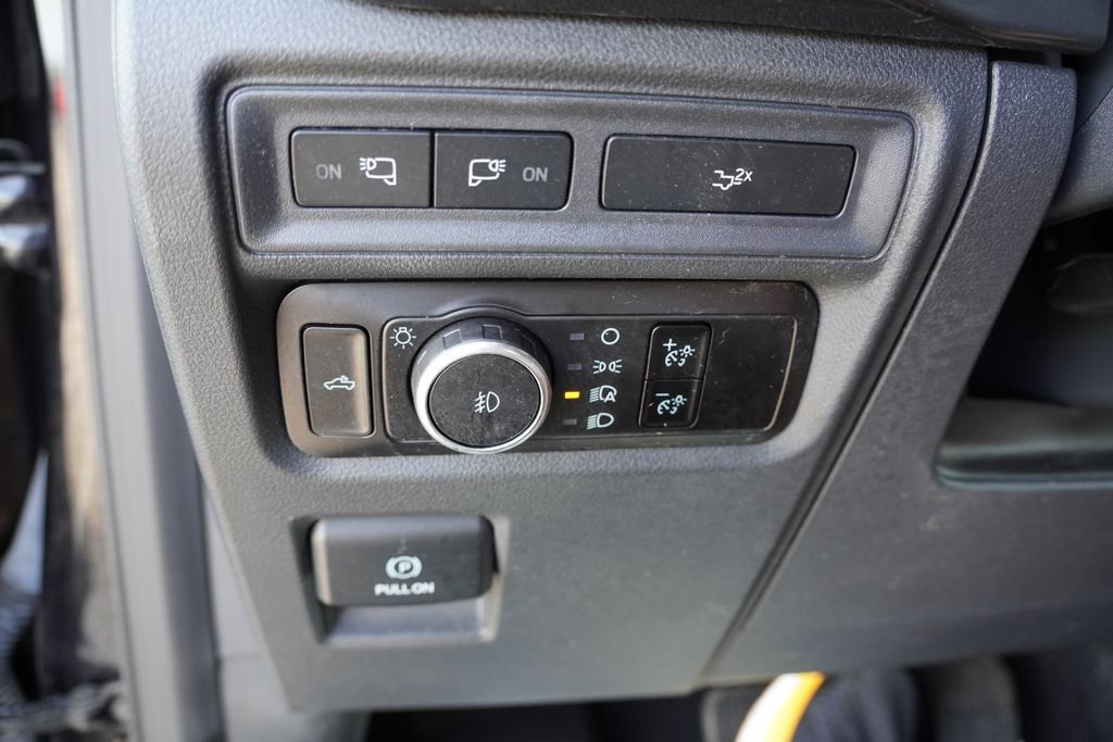 Used 2023 Black Ford XLT image 23