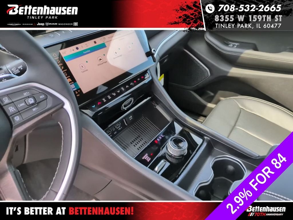 New 2026 Diamond Black Crystal Pearl-Coat Exterior Paint Jeep Limited Reserve image 23