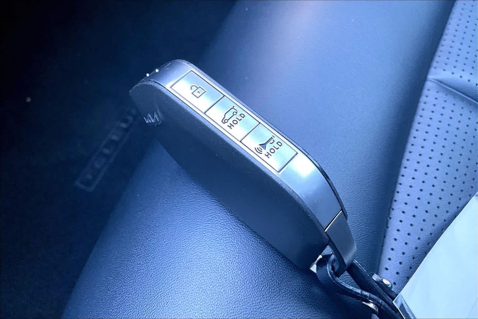 Certified Used 2027 Ivory Silver Kia EX image 14