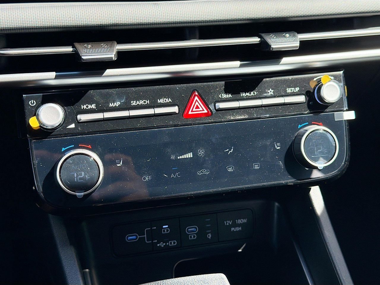 New 2026 Phantom Black Hyundai SEL Activity FWD image 32