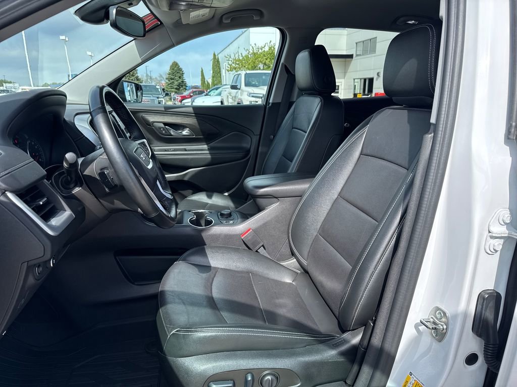 2024 GMC Terrain SLT - Photo 12