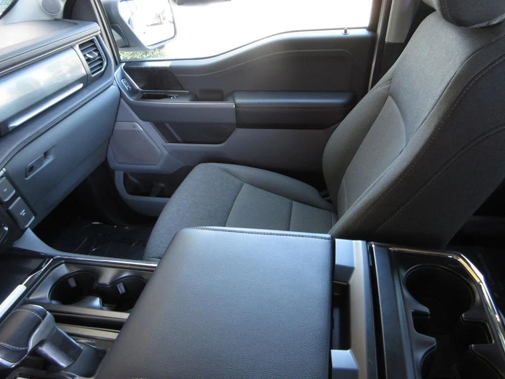Certified Used 2024 Oxford White Ford Flash image 23