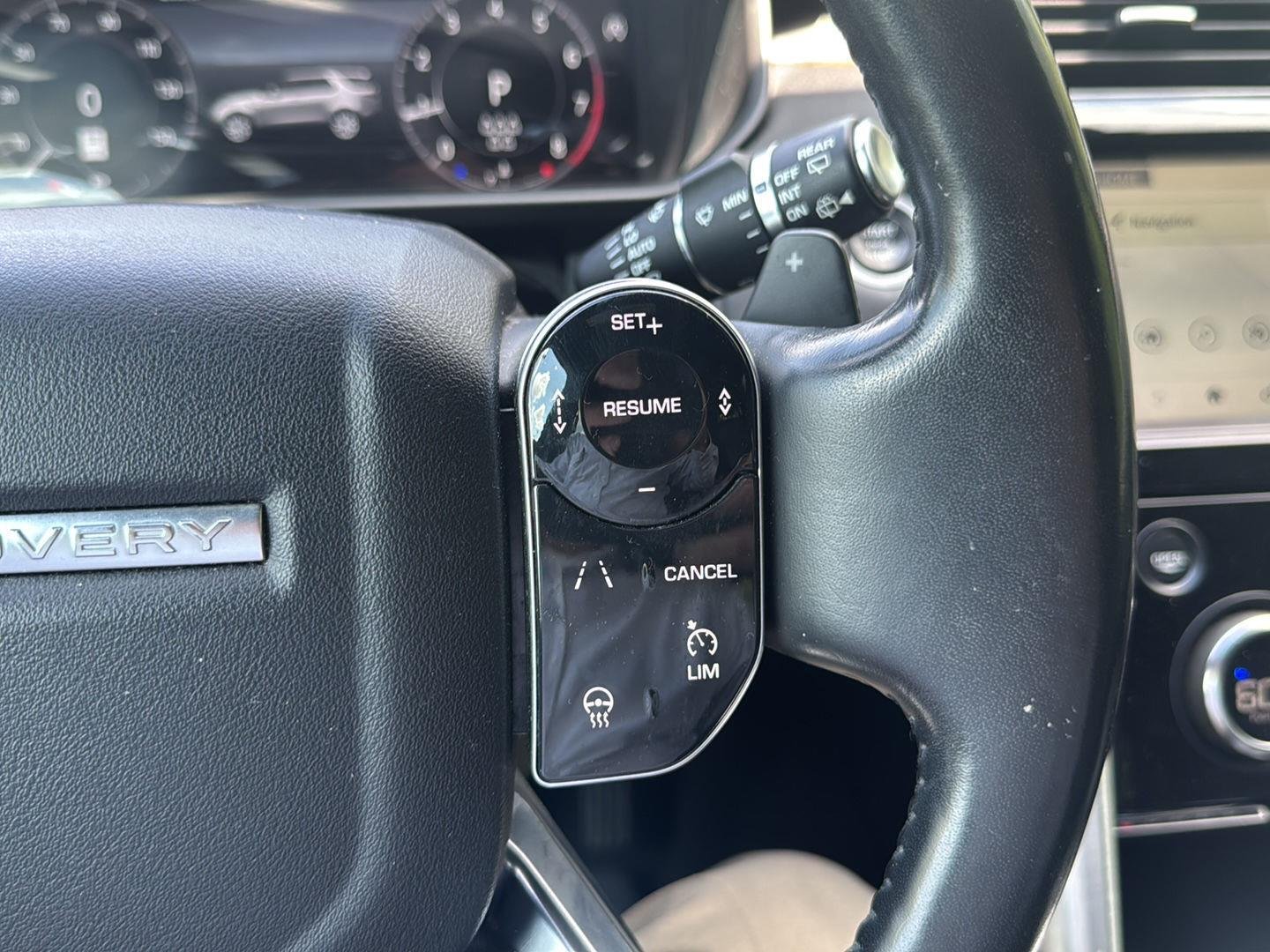 Used 2019 Corris Gray Metallic Land Rover HSE image 17