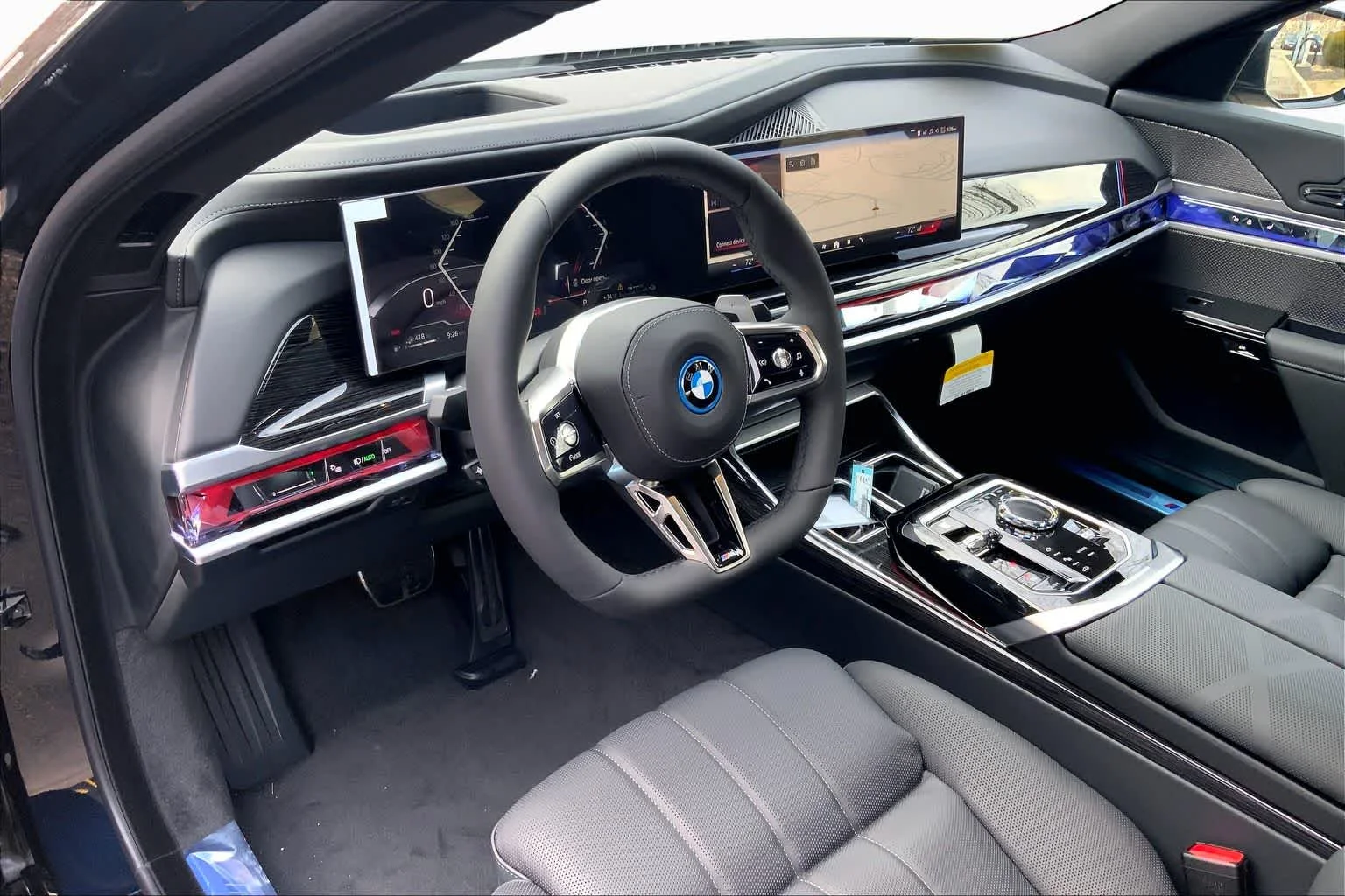 2026 BMW 7 Series 750e - Photo 8