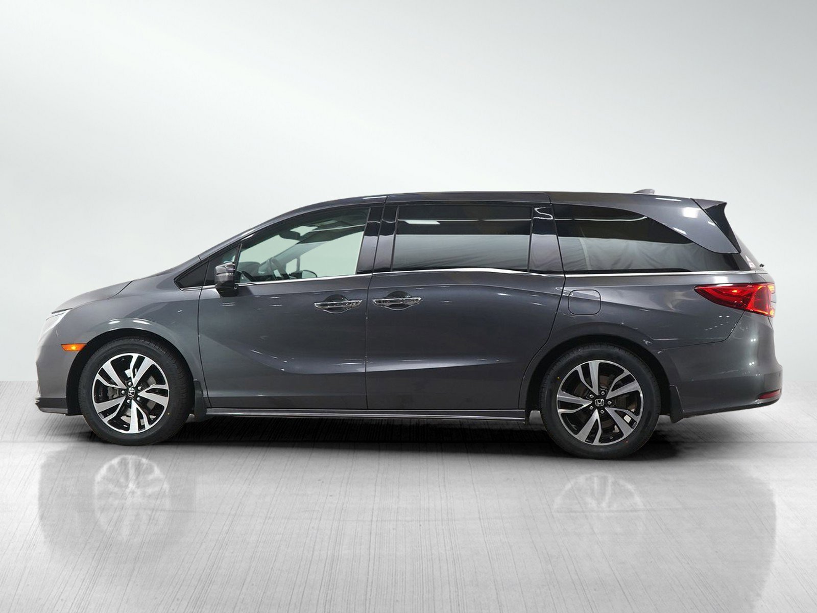 Used 2019 Honda Odyssey Elite with VIN 5FNRL6H91KB114078 for sale in Burnsville, Minnesota