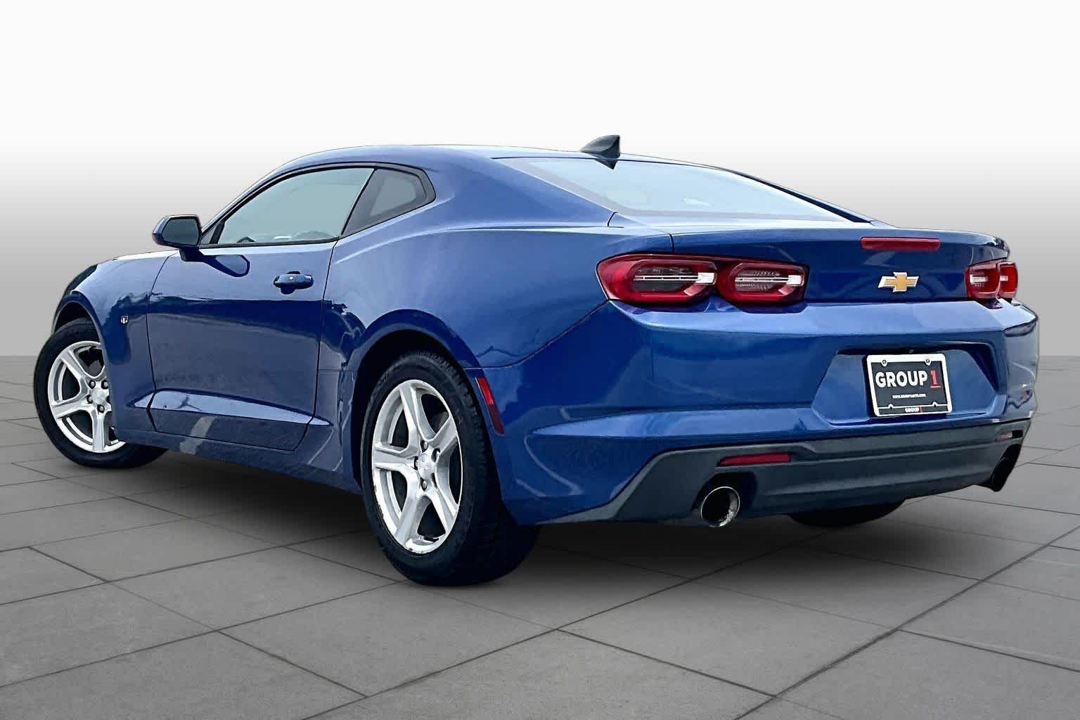 Used 2020 Riverside Blue Metallic Chevrolet 1LT image 11