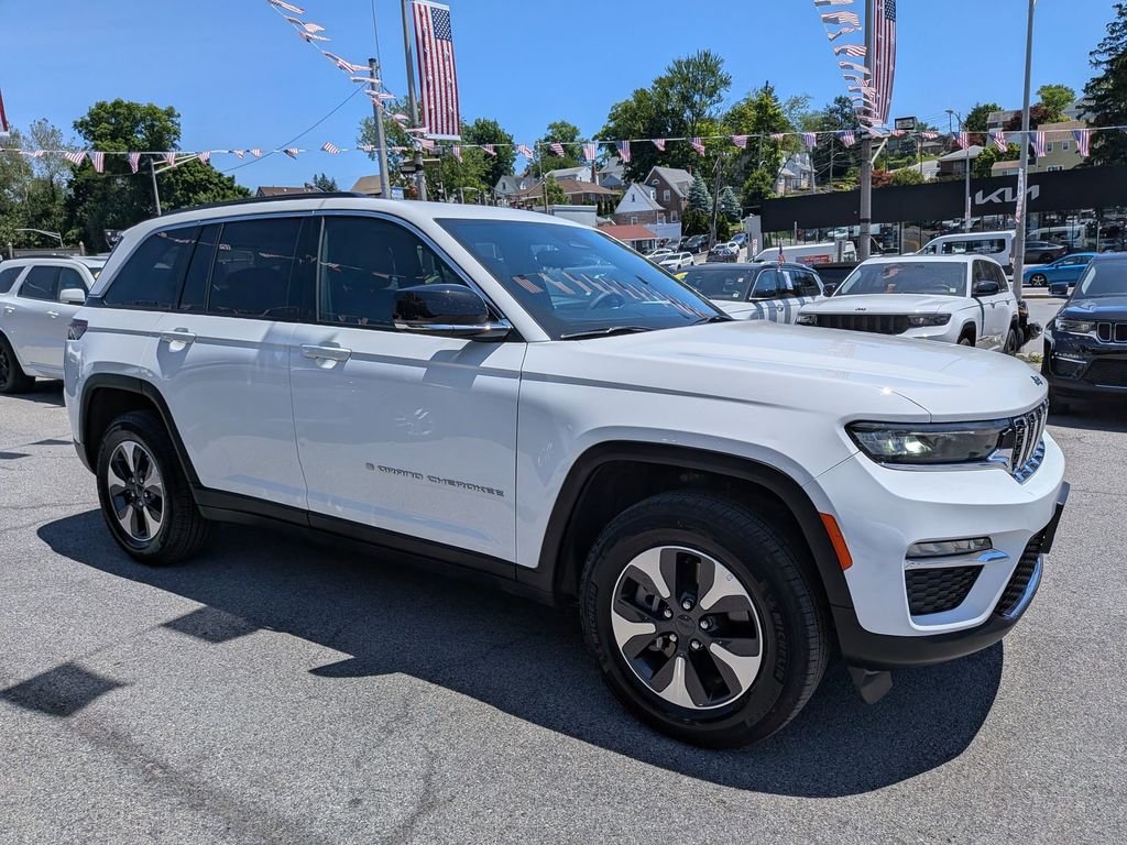 Used 2024 White Jeep 4xe image 5