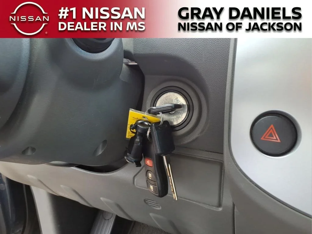 Used 2019 Blue Nissan SV image 15