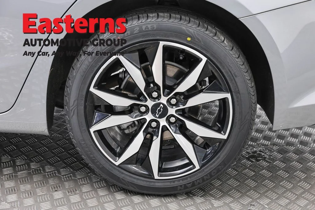 Used 2024 Gray Chevrolet RS image 32