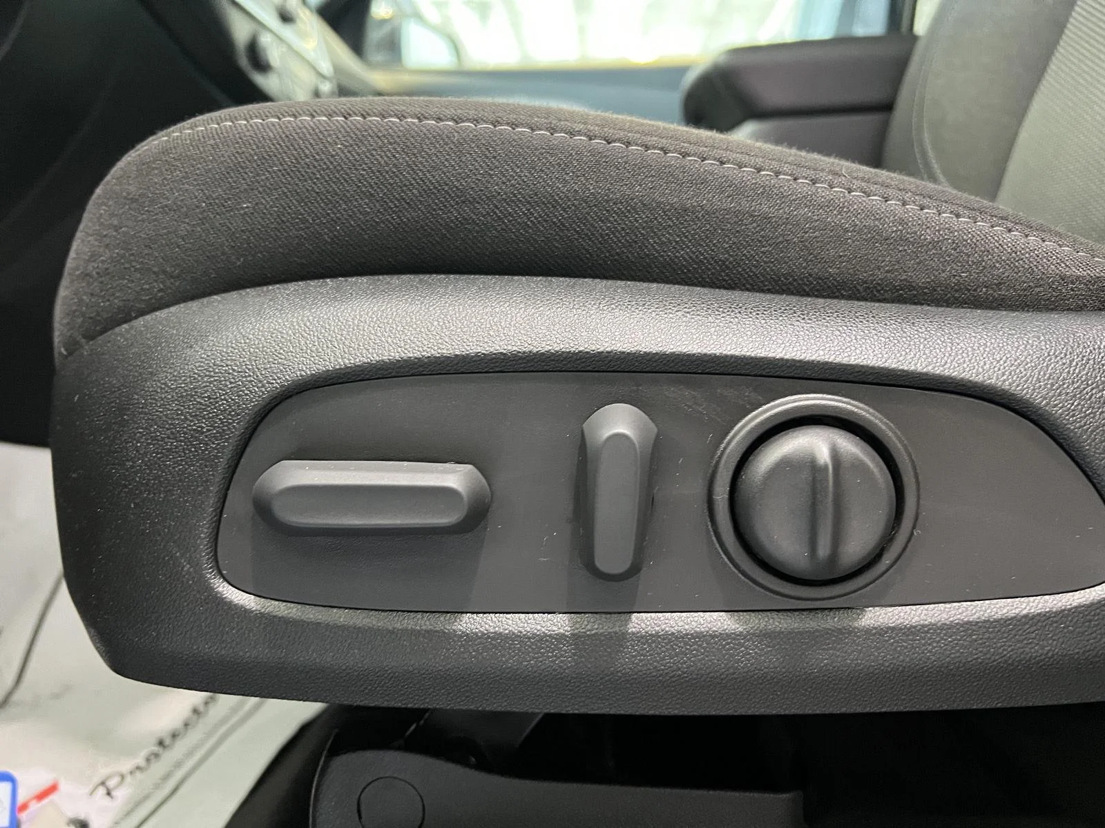 Used 2023 Mosaic Black Metallic Chevrolet LT Cloth image 16