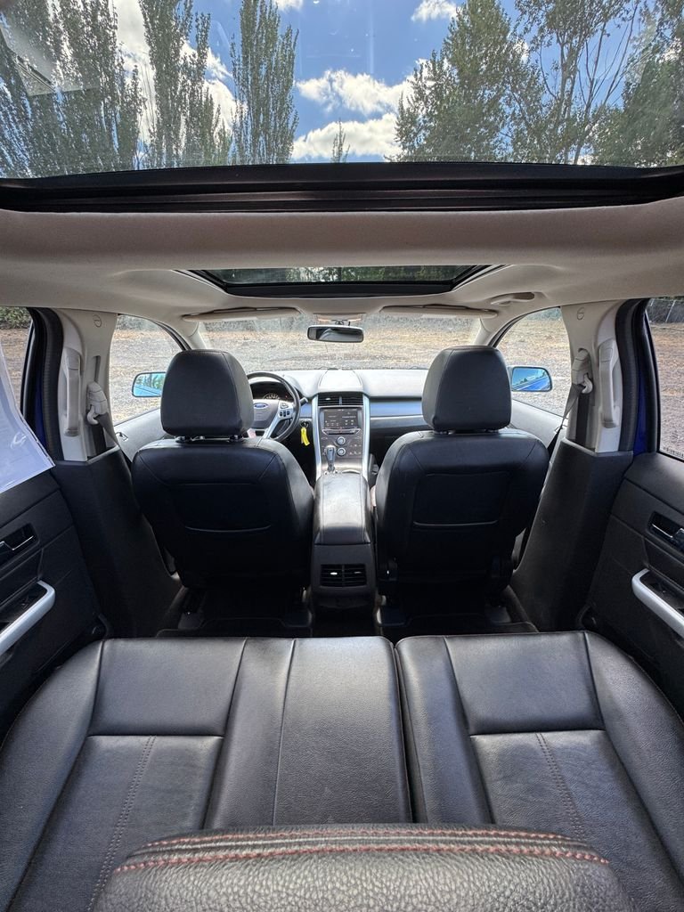 Used 2014 Blue Metallic Ford SEL image 13