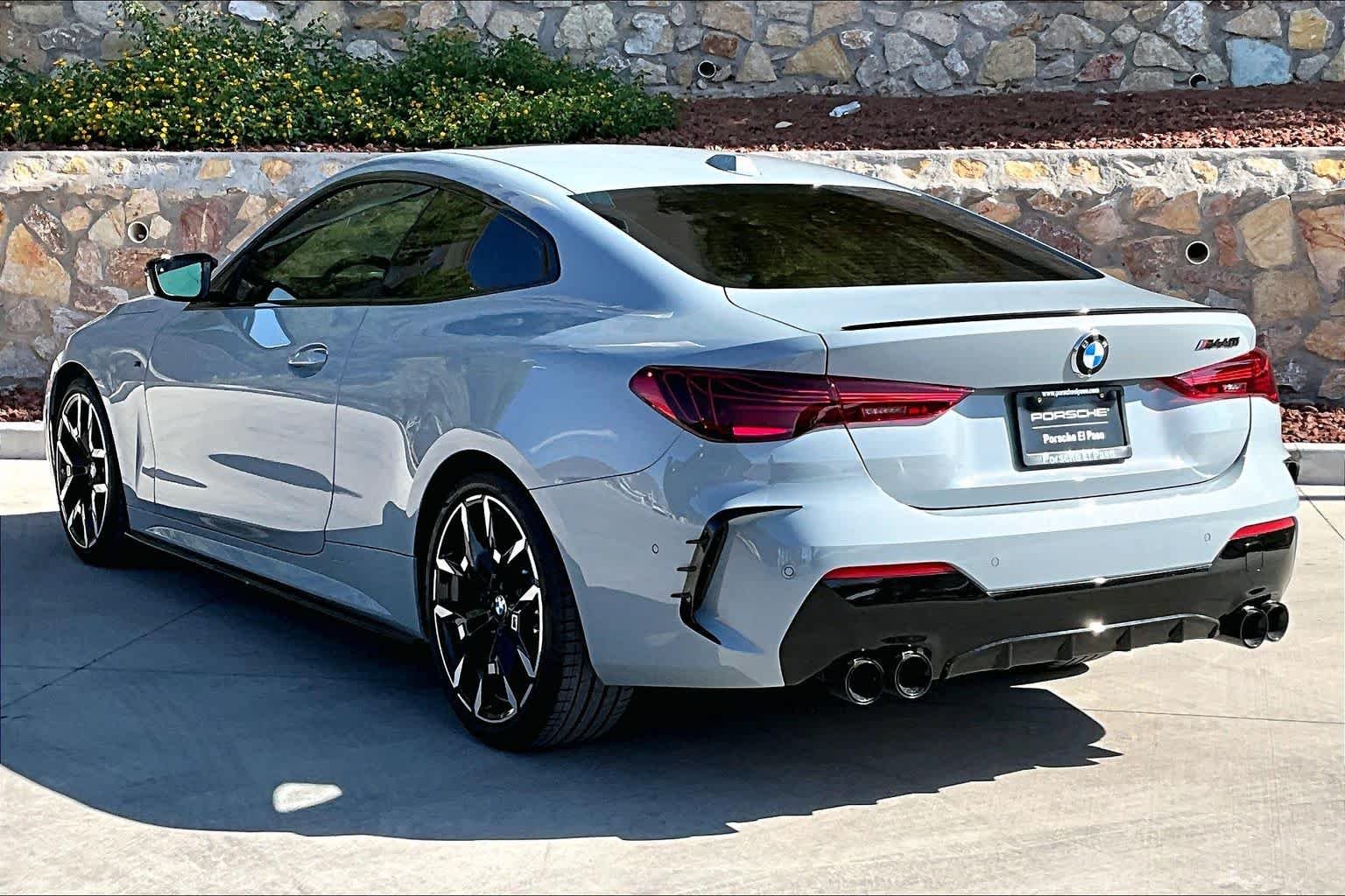 Used 2027 Brooklyn Grey Metallic BMW M440i image 3