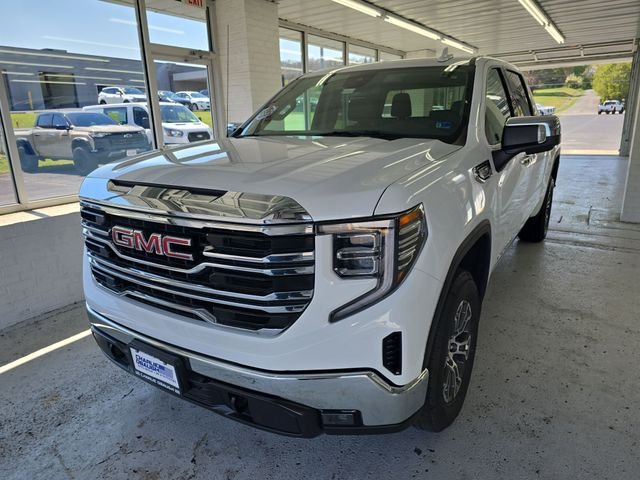 Used 2025 White GMC SLT image 2
