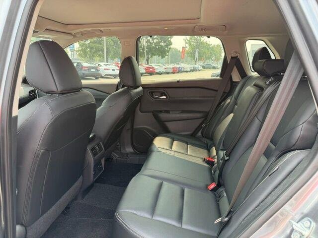 Used 2023 Gun Metallic Nissan SL image 11