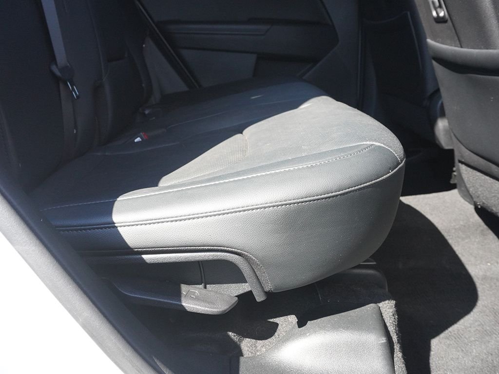 Used 2023 White Kia EX image 30