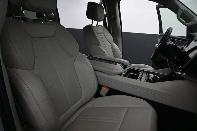 Used 2022 Silver Jeep Series II image 21