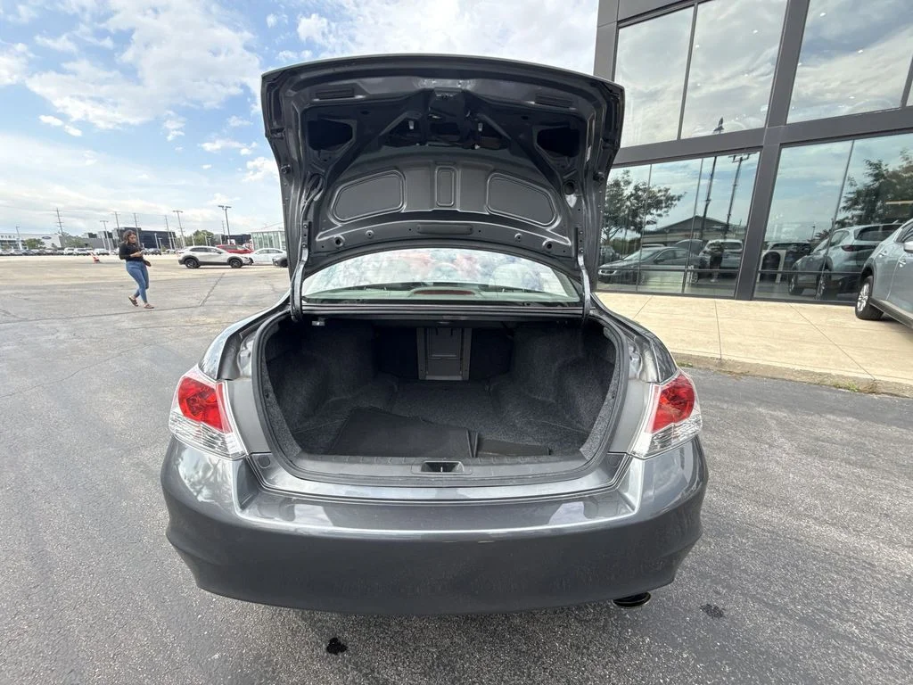 Used 2009 Gray Honda EX-L image 23