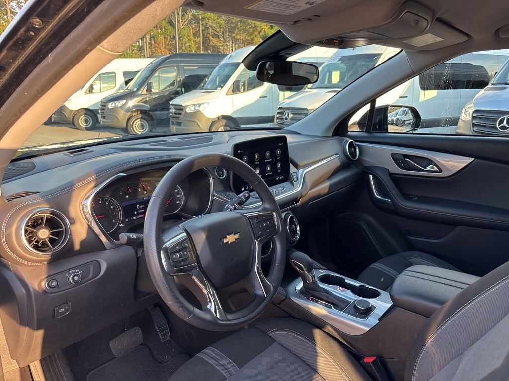 Used 2025 Black Chevrolet LT image 42