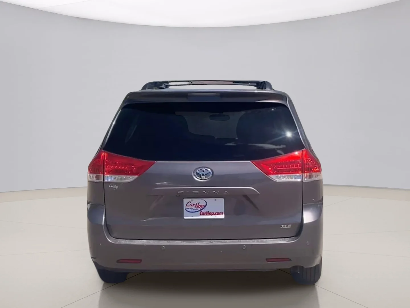 Used 2013 Gray Toyota XLE image 4