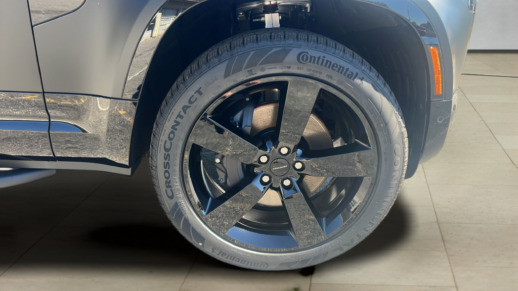 New 2026 Santorini Black LAND ROVER X-Dynamic SE image 20