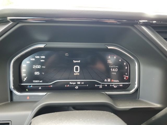 Used 2025 White GMC AT4 image 24