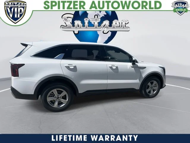 New 2026 Glacial White Pearl Kia LX image 9