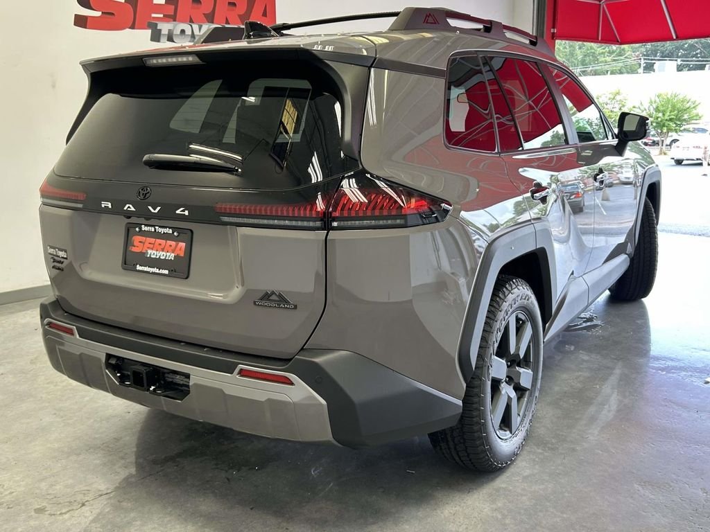 Used 2026  Toyota Woodland image 3