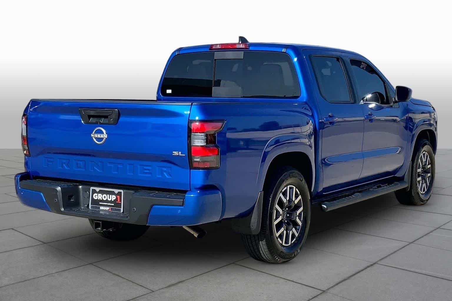 Used 2024 BLUE Nissan SL image 12